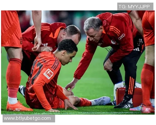 国米因邓弗里斯伤缺至三月初积极寻求冬窗右后卫引援方案