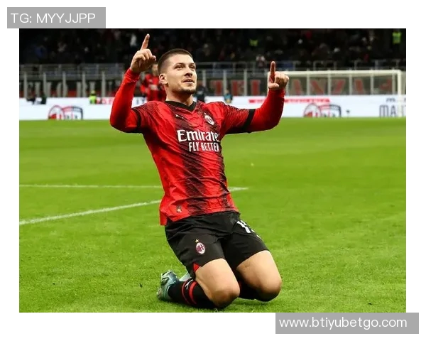 约维奇力挺球队缺少核心依然能拼搏争胜展现不屈精神